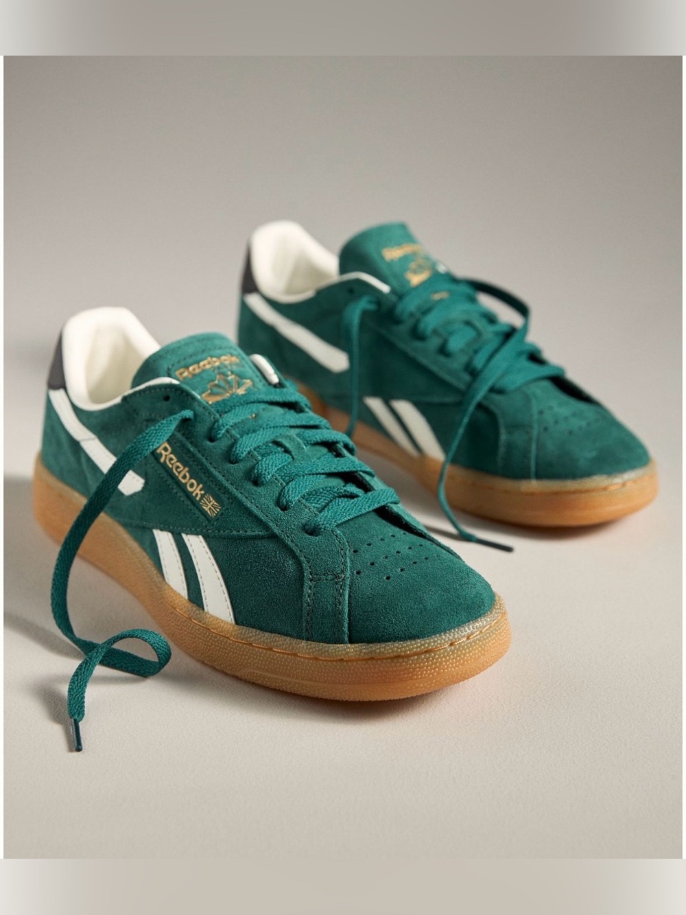 Reebok Suede Low-Top Sneakers with Gum Sole collegiate green 11.5 women /10Mens - Picture 14 of 15